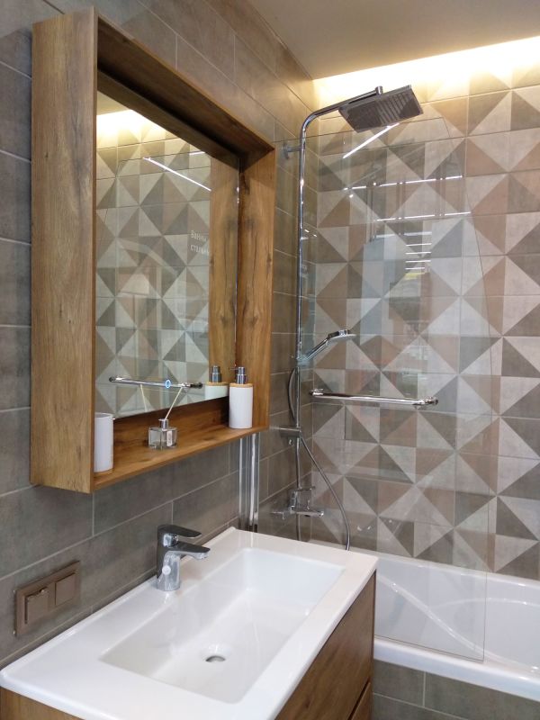 Bathroom with Statement Wall Tiles